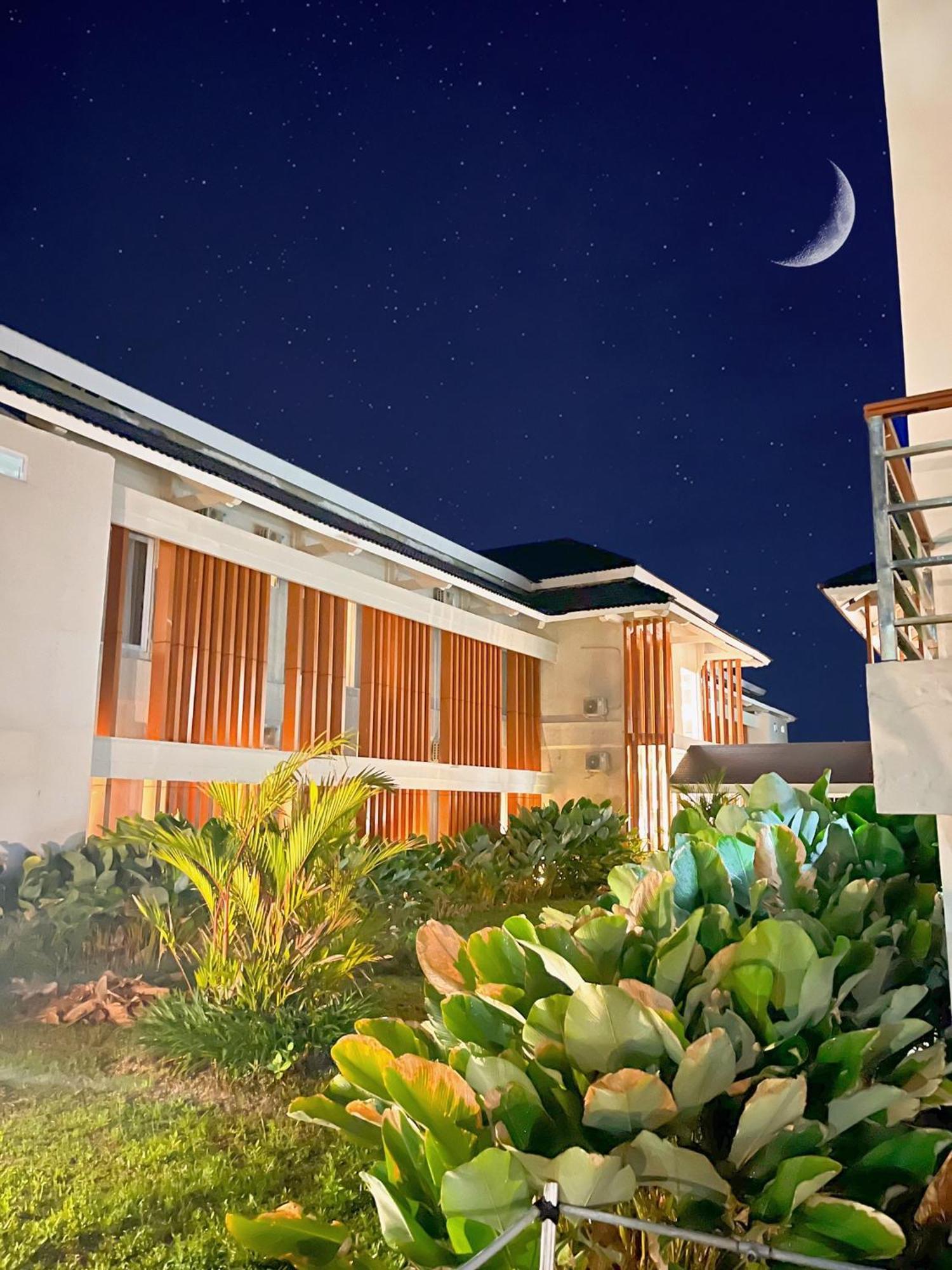 Horison Resort Antawirya Jepara Buitenkant foto
